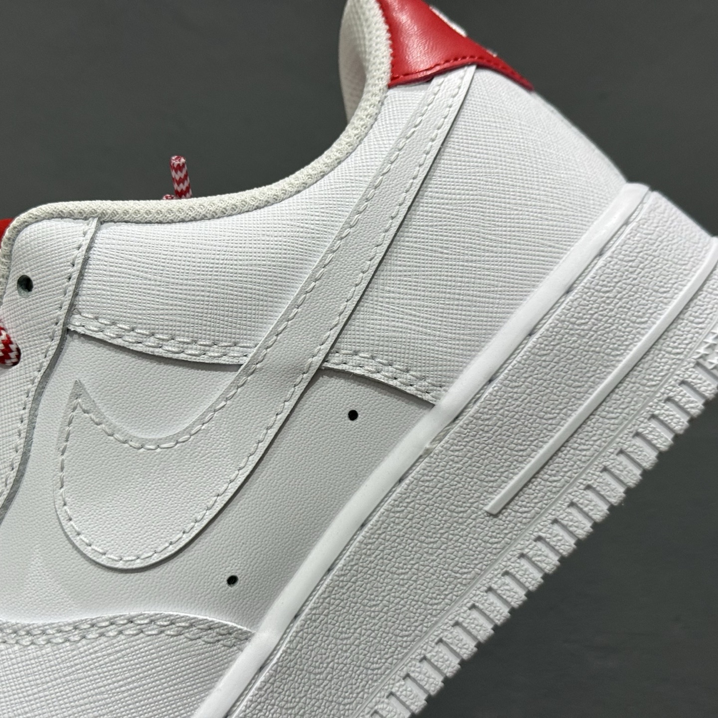 ￥180 Nike Air Force 1'07 Low 空军一号低帮休闲板鞋 IB7167-103