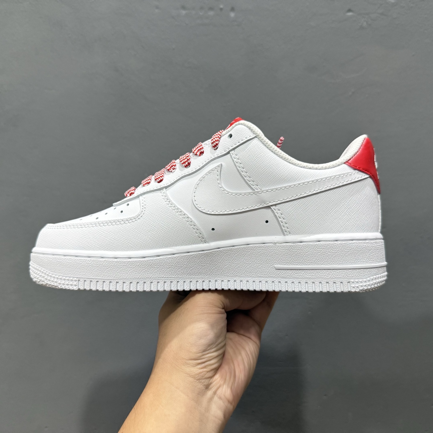 ￥180 Nike Air Force 1'07 Low 空军一号低帮休闲板鞋 IB7167-103
