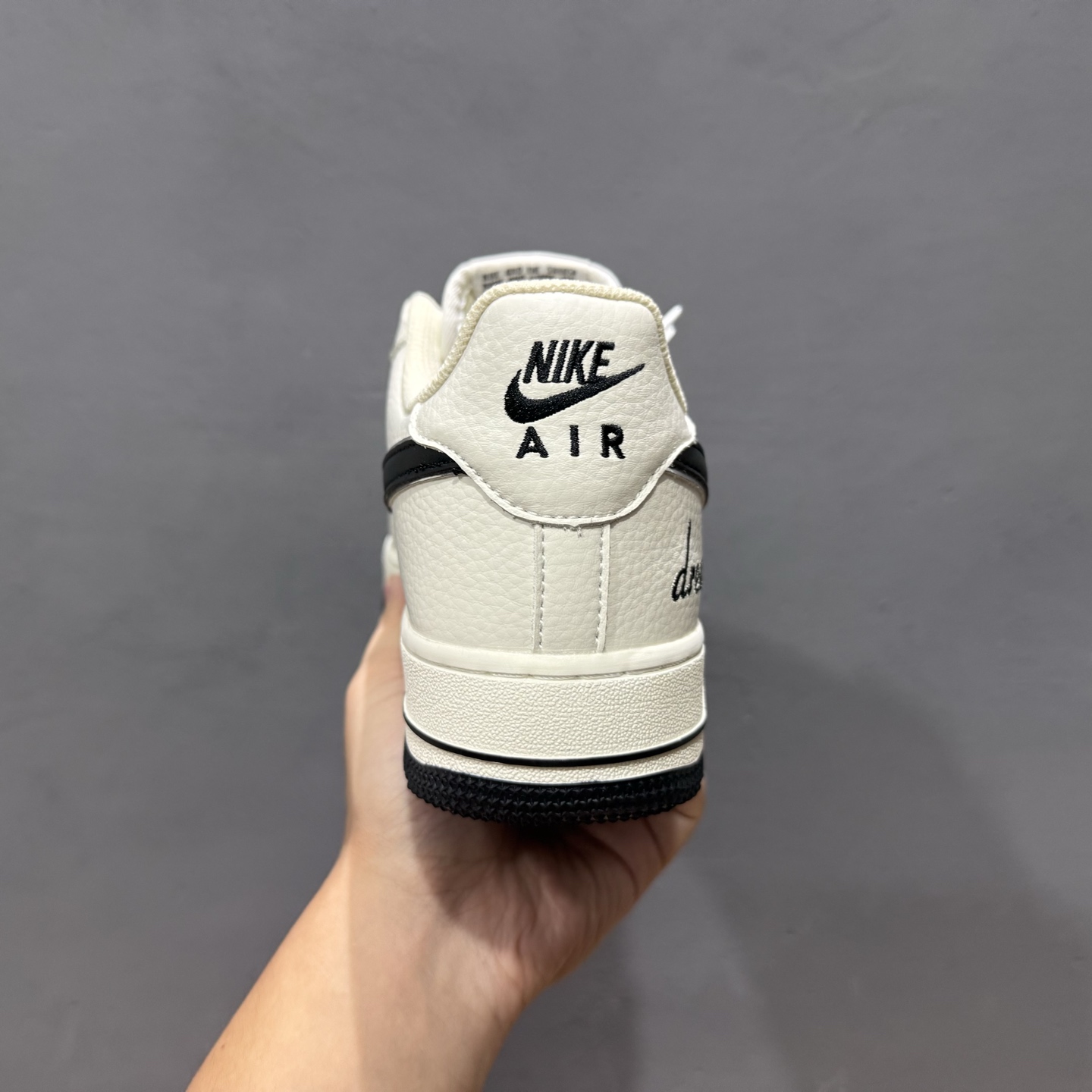 200 Nike Air Force 1 Low 07 白黑小钩满天星 DR2024-101
