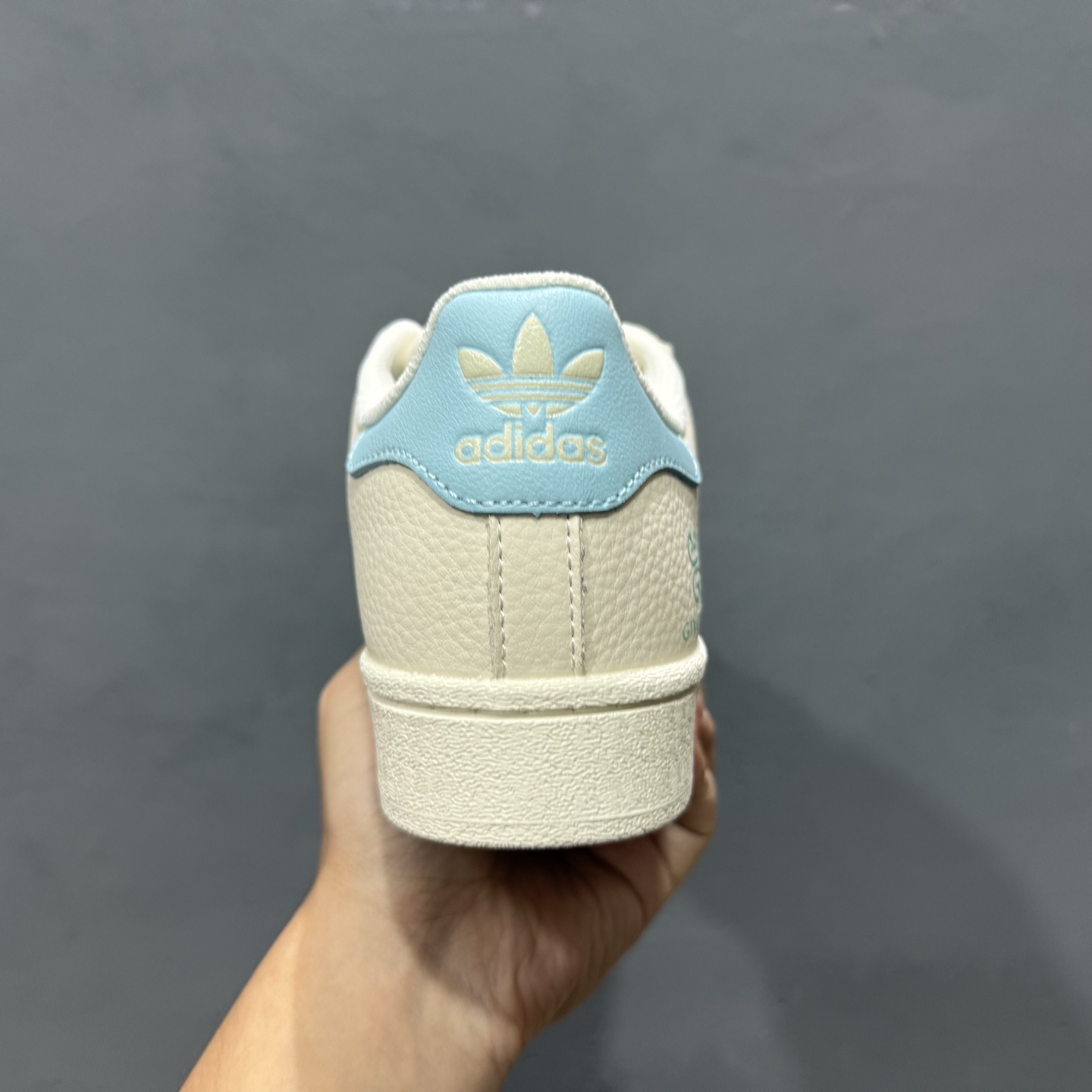 240 ＃纯原 CLOT x AD Originals “三叶草蓝色小标” #贝壳头纪梵希联名限定 XS0002