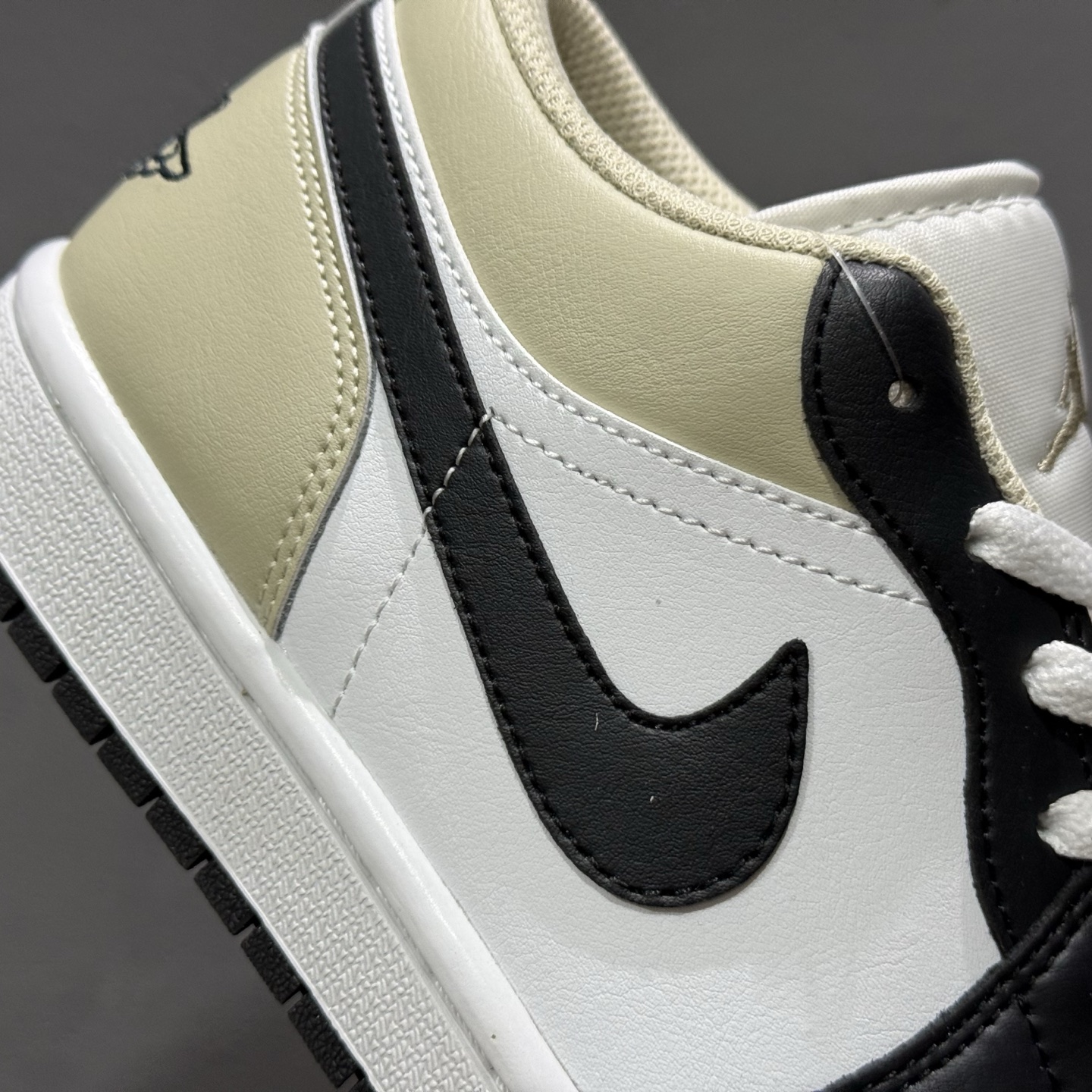 200 Air Jordan AJ1 Low 低帮系列 553558-153
