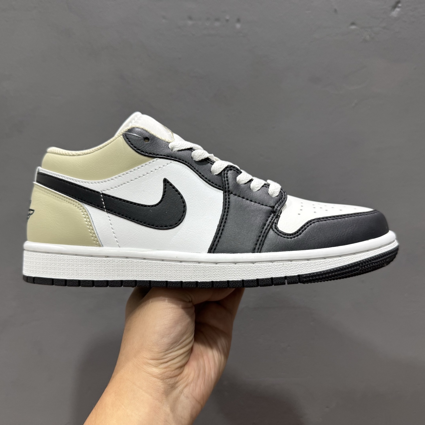 200 Air Jordan AJ1 Low 低帮系列 553558-153