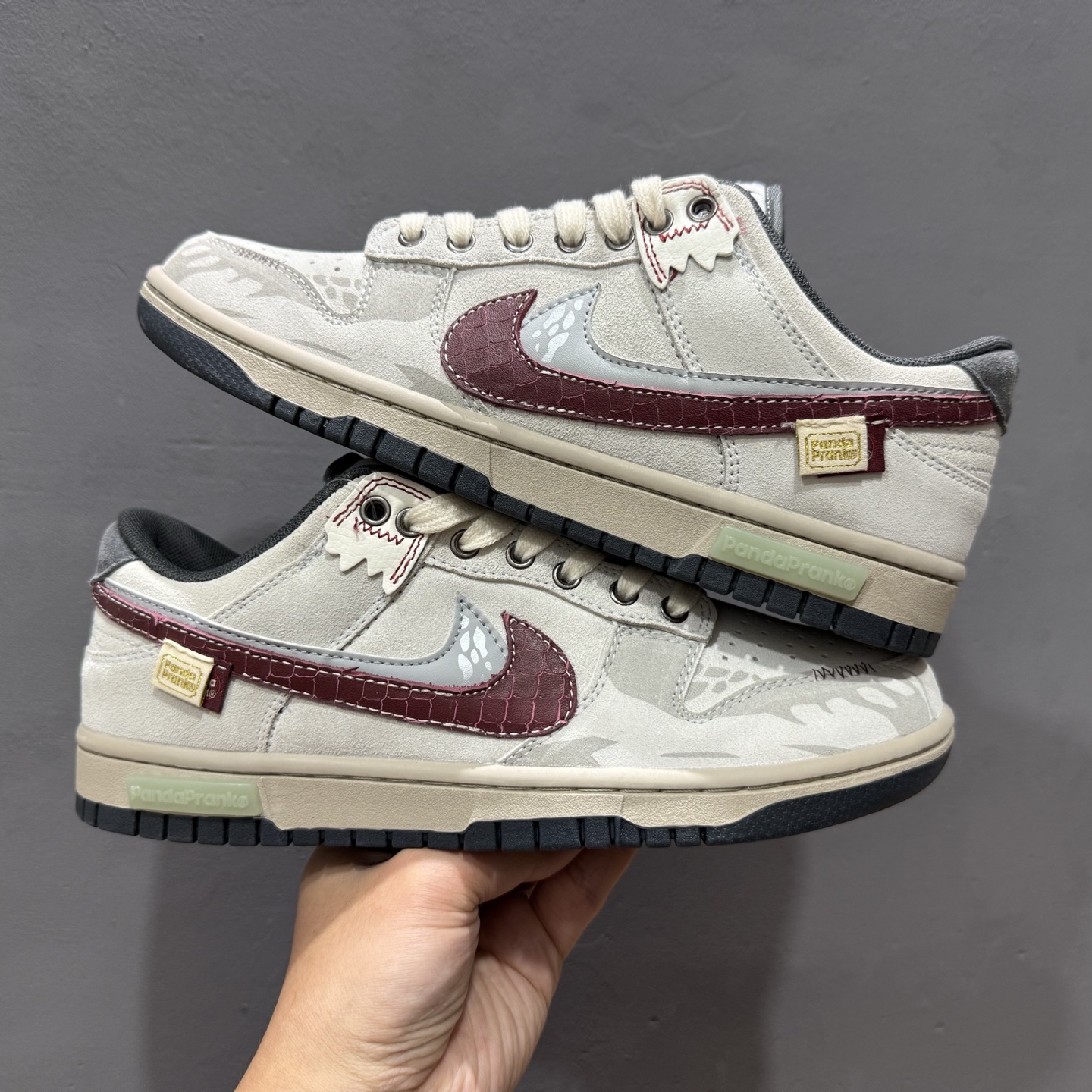 300 FS版 Nike SB Dunk Low 蜕尘迎金 HV1800-101