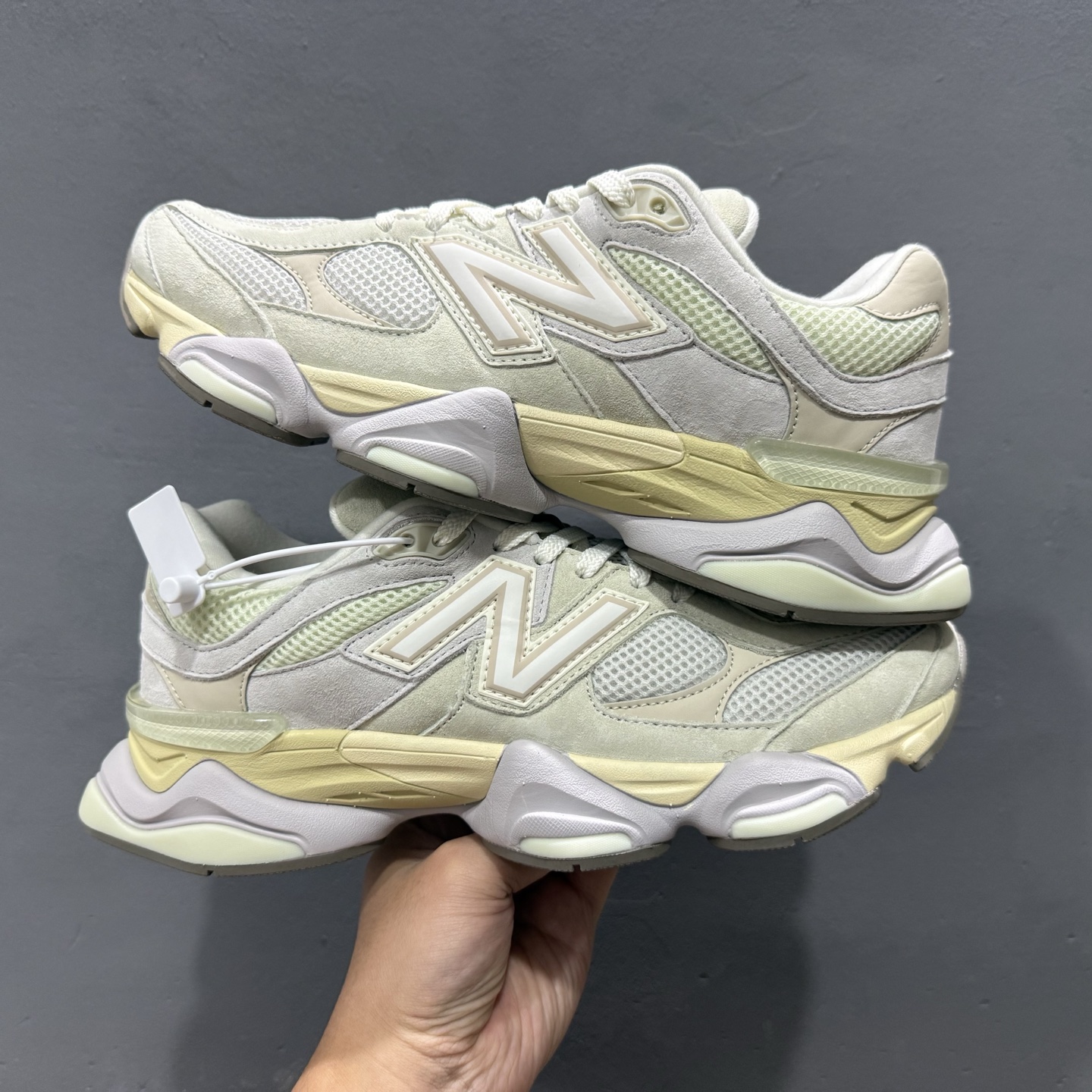 240 大厂出品 New Balance NB 9060 灰米色 U9060EEP