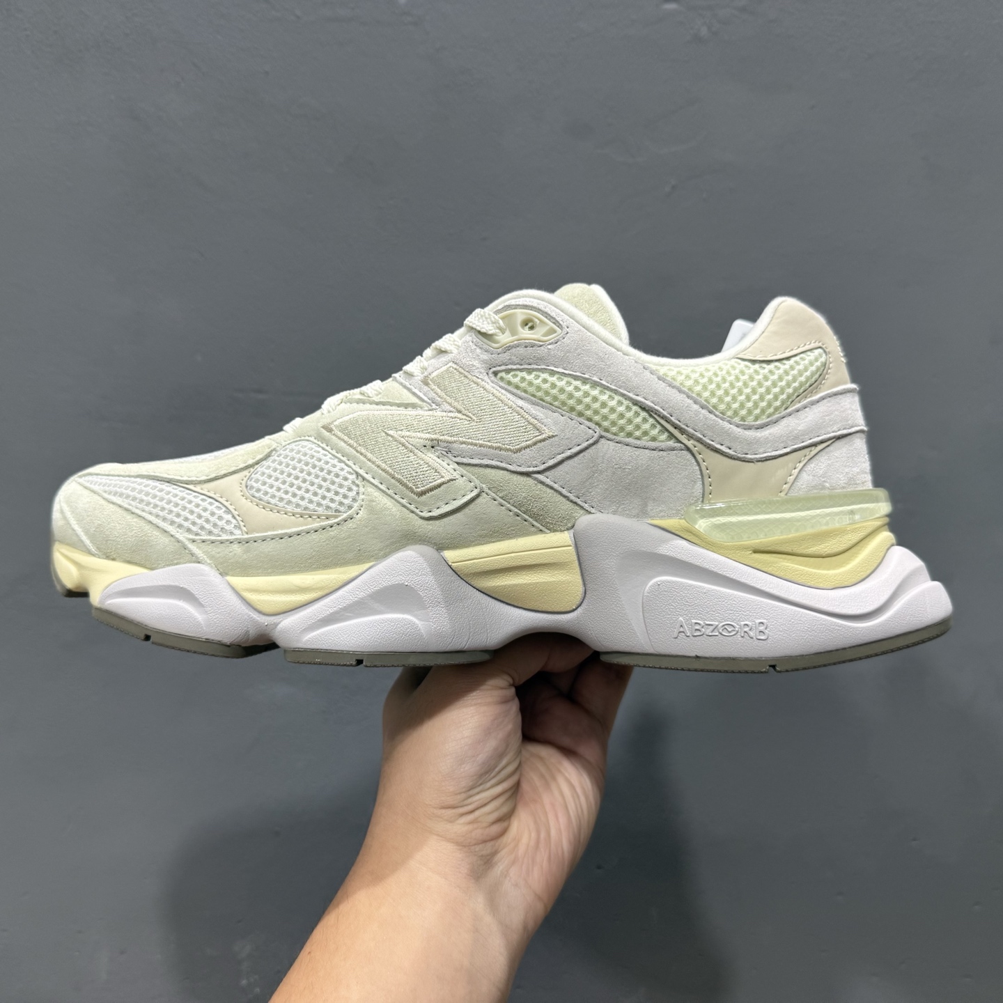 240 大厂出品 New Balance NB 9060 灰米色 U9060EEP