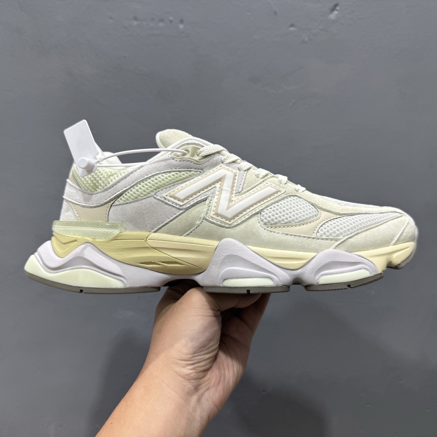 240 大厂出品 New Balance NB 9060 灰米色 U9060EEP