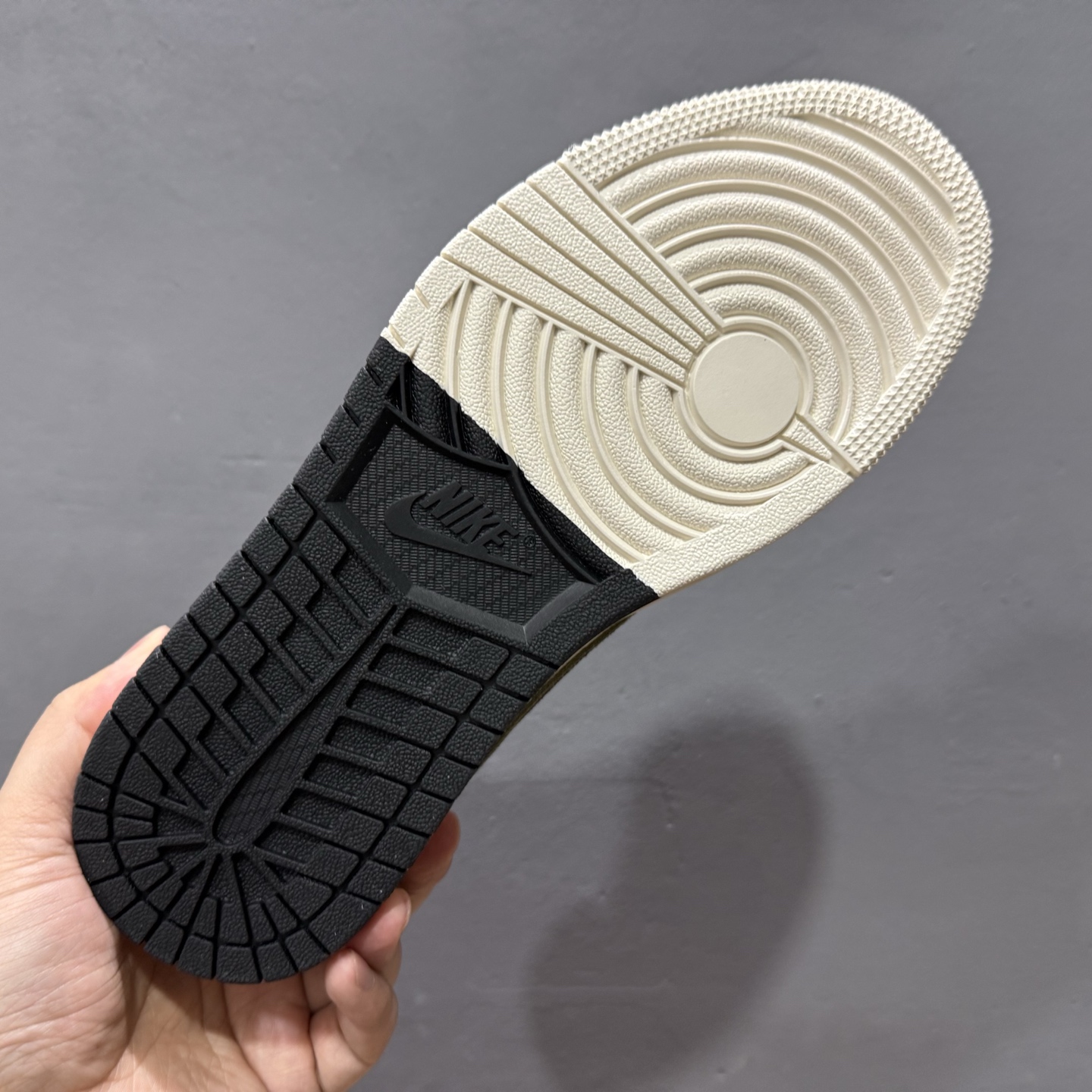 280 Air Jordan 1 Low AJ1 乔一 斯图西联名 高端定制 低帮复古休闲板鞋 XS7089-548