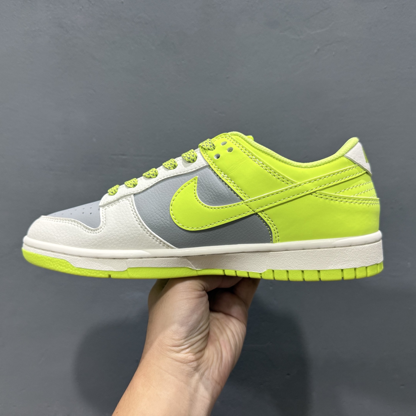 220 Nike SB Dunk Low“ Bape联名——米灰绿” 周年高端定制 低帮休闲板鞋 BB8969-005