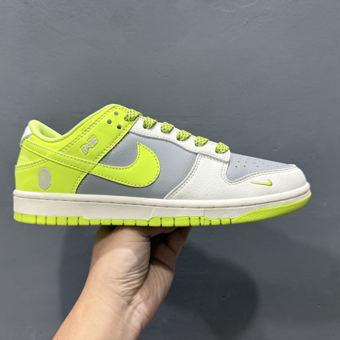 220 Nike SB Dunk Low“ Bape联名——米灰绿” 周年高端定制 低帮休闲板鞋 BB8969-005
