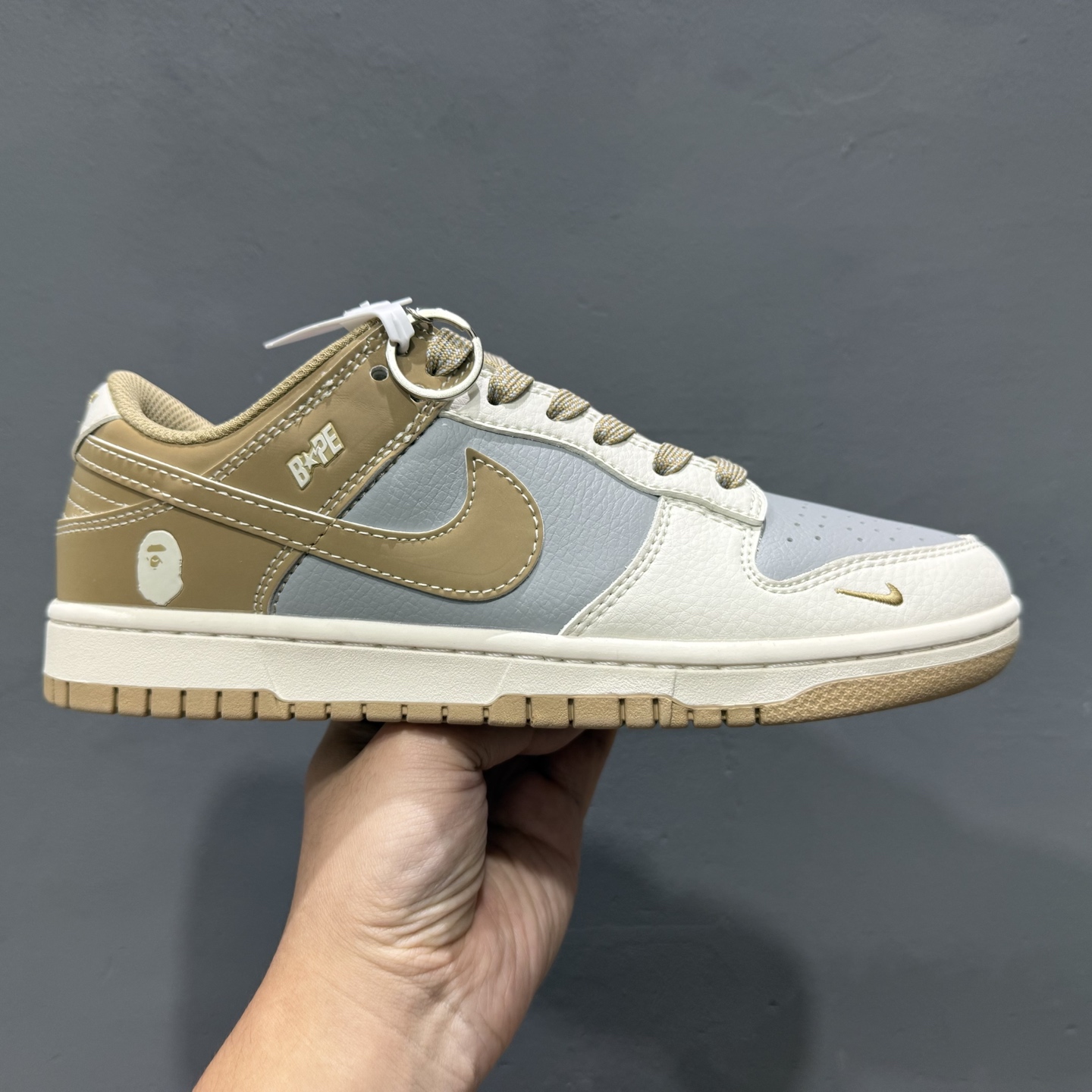 220 Nike SB Dunk Low“ Bape联名——米灰棕” 周年高端定制 低帮休闲板鞋 BB8969-006