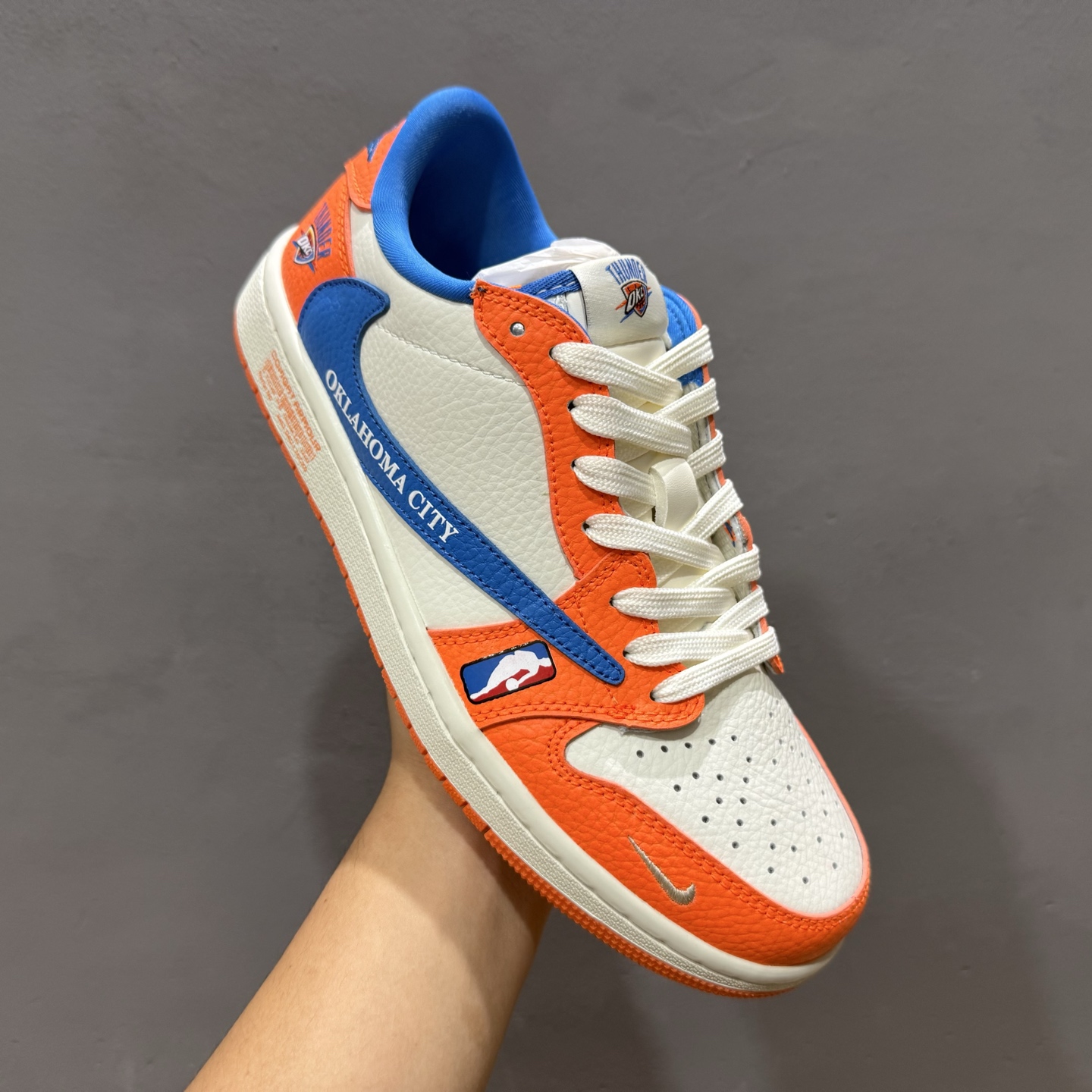 Travis Scott x Jordan 1 Low NBA克利夫兰骑士联名- CLE城市限定 倒勾低帮休闲版本 SC9207-032