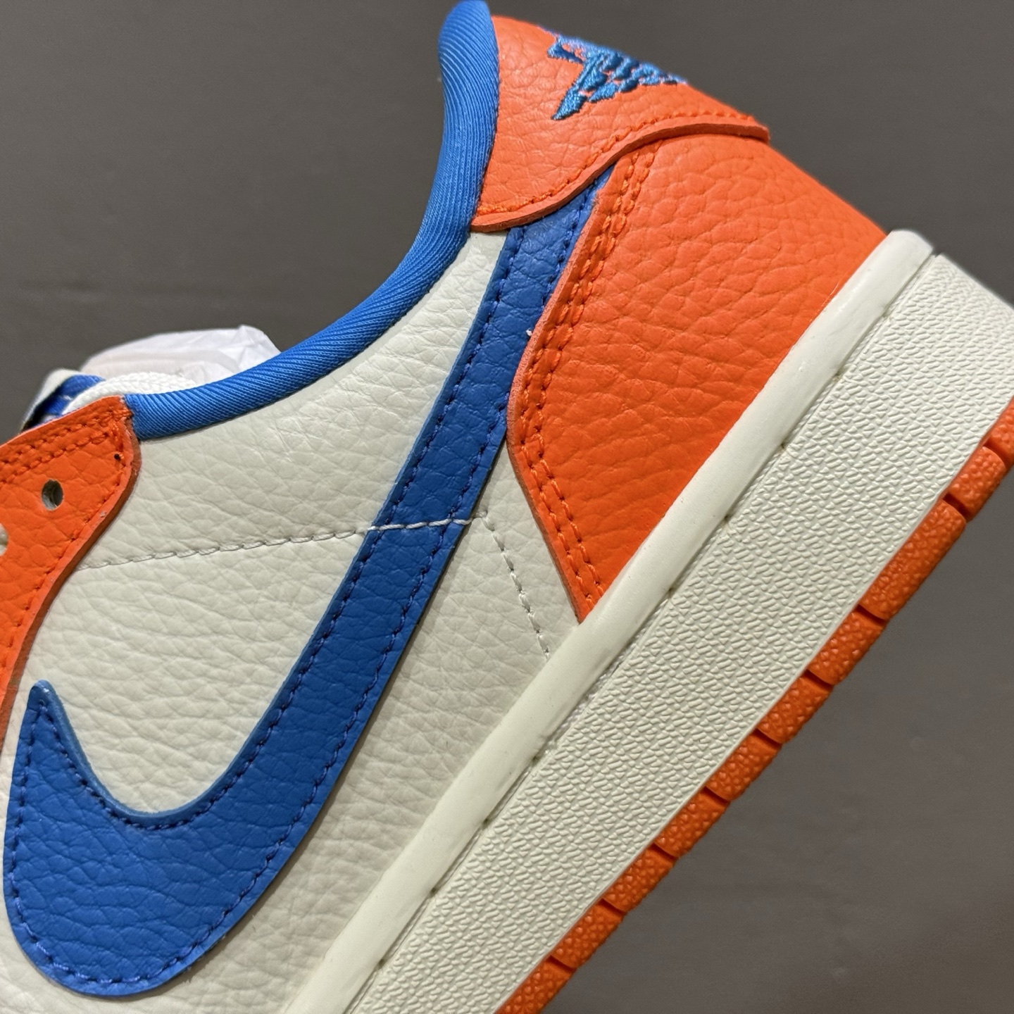 Travis Scott x Jordan 1 Low NBA克利夫兰骑士联名- CLE城市限定 倒勾低帮休闲版本 SC9207-032