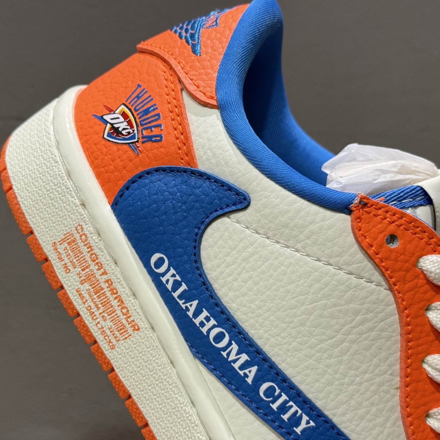 Travis Scott x Jordan 1 Low NBA克利夫兰骑士联名- CLE城市限定 倒勾低帮休闲版本 SC9207-032