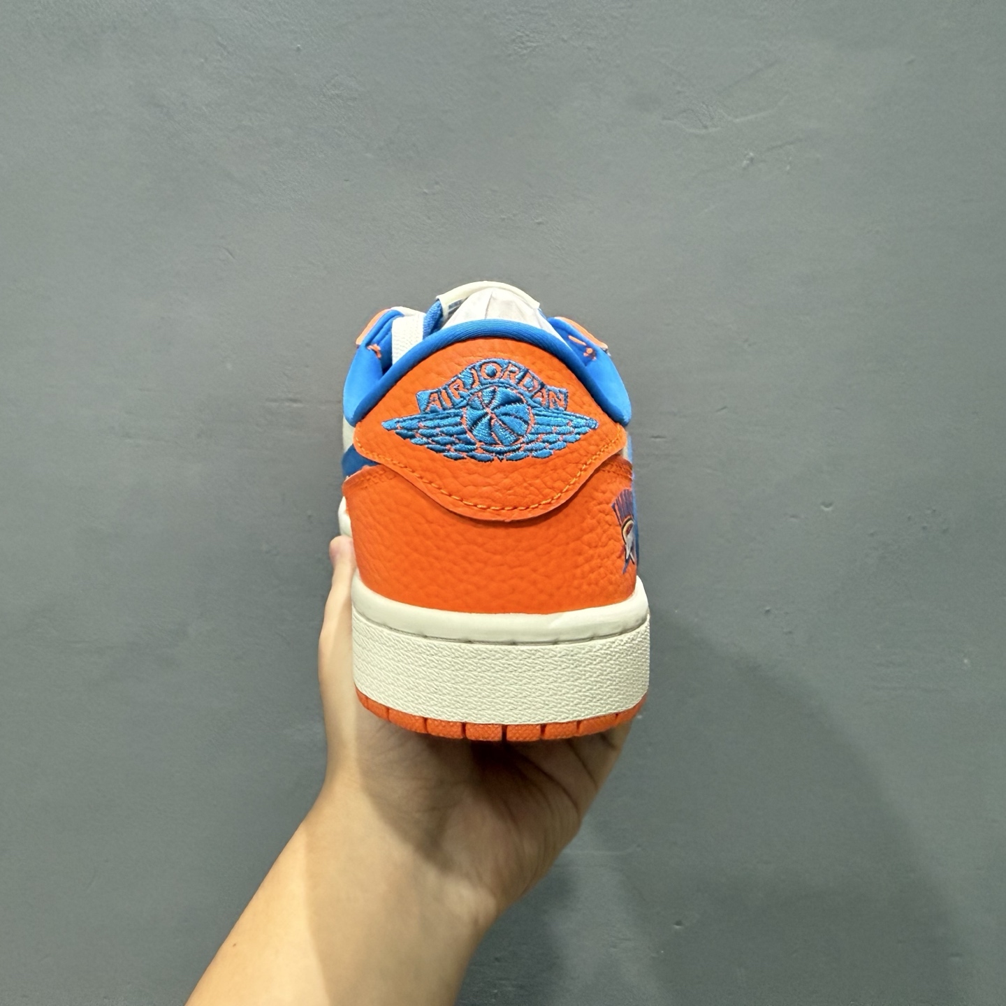 Travis Scott x Jordan 1 Low NBA克利夫兰骑士联名- CLE城市限定 倒勾低帮休闲版本 SC9207-032