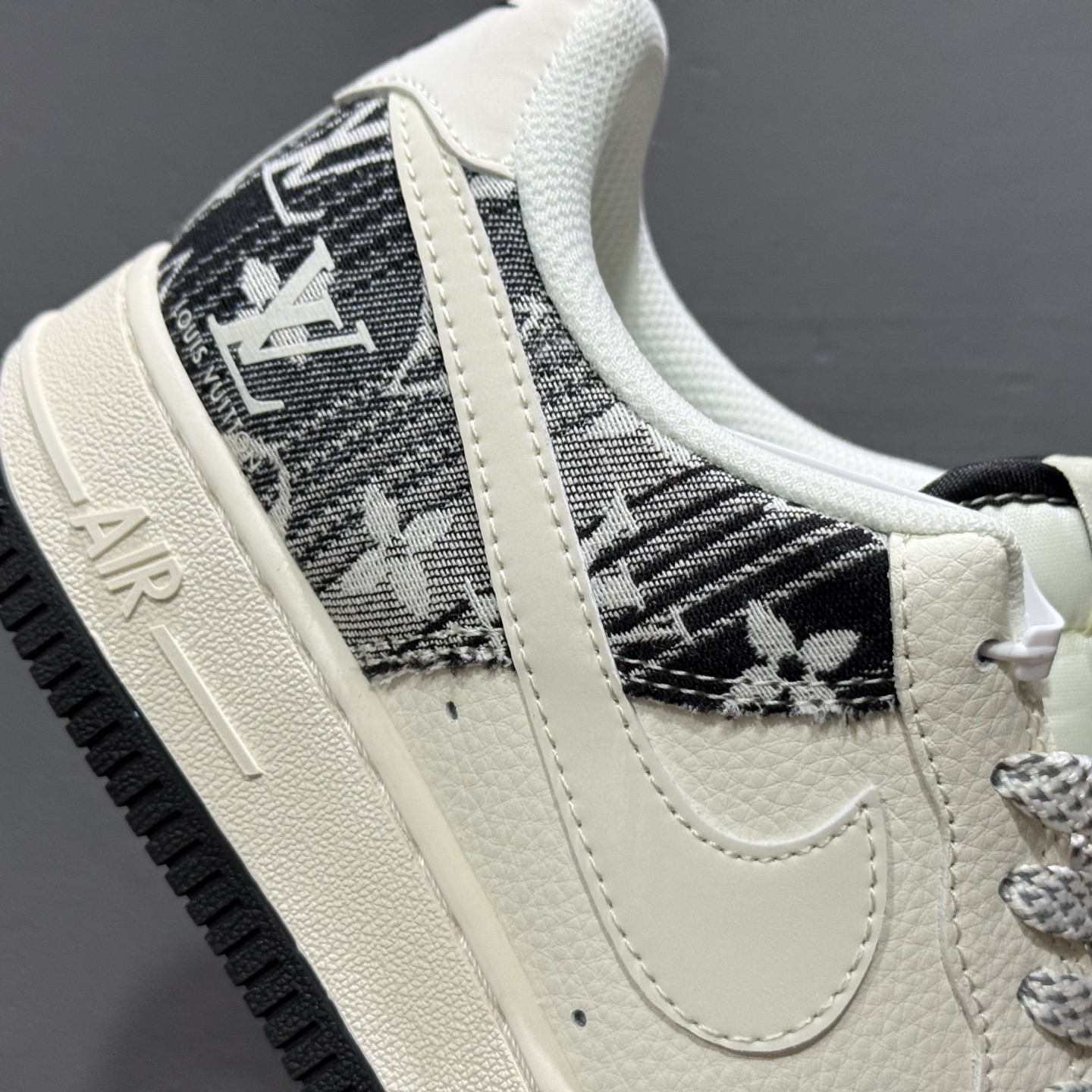 260 NK Air Force 1 空军一号 XS1958-585