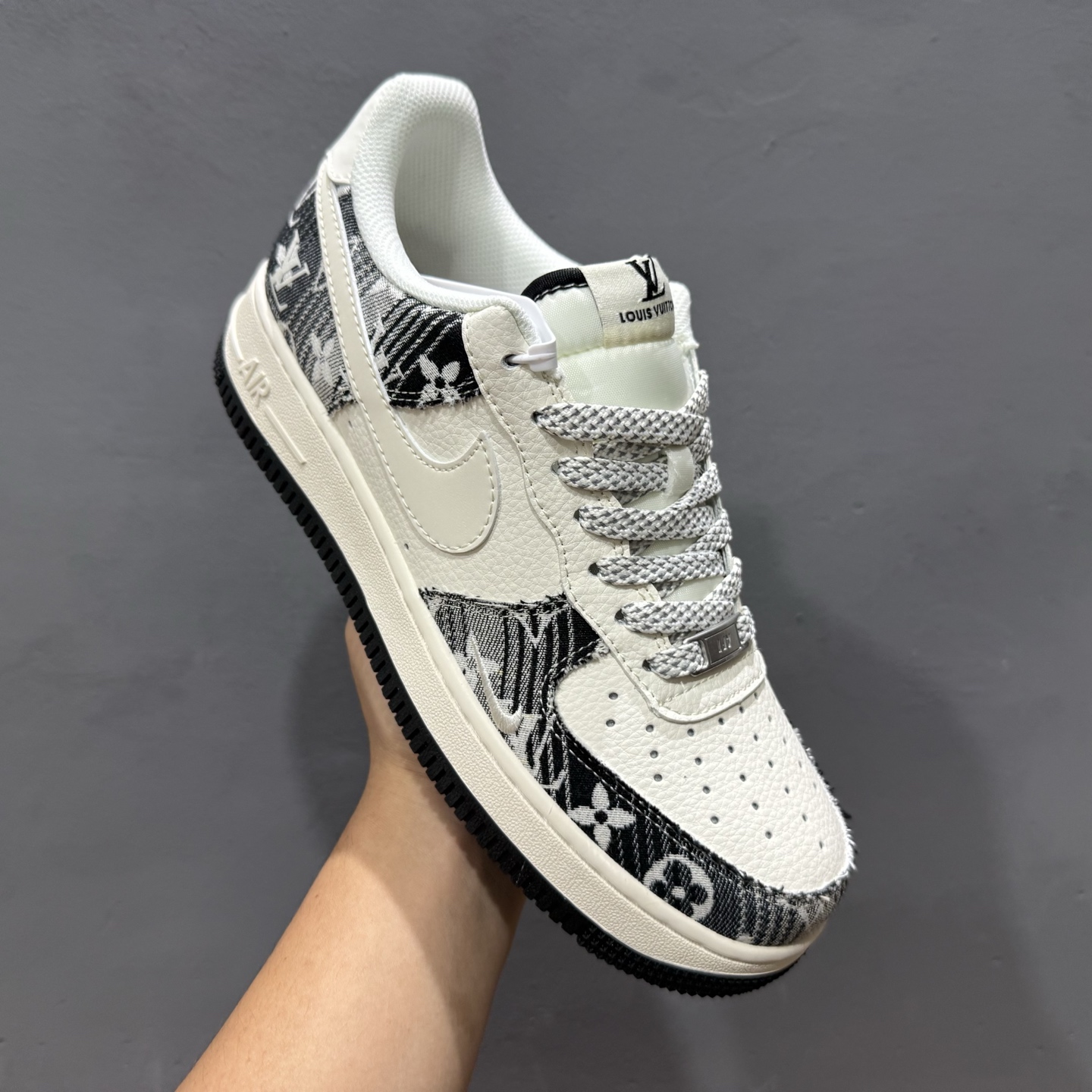 260 NK Air Force 1 空军一号 XS1958-585