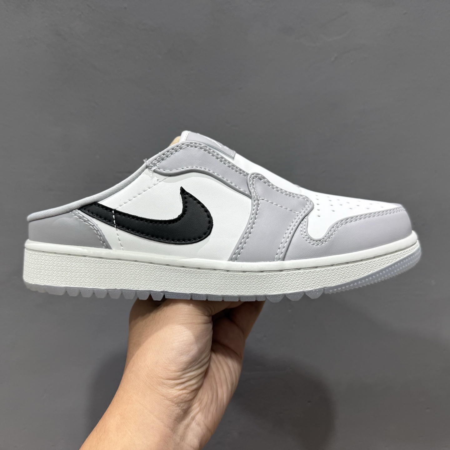 200 Air Jordan 1 Mule 黑红 官方同步 AJ系列穆勒一脚蹬半拖 FJ1214-004