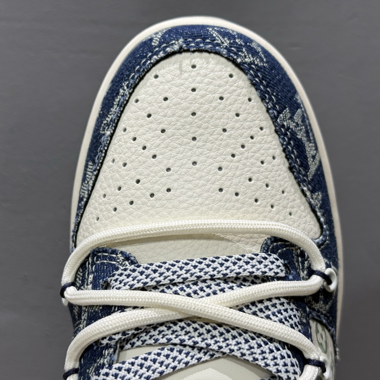 300 Nike SB Dunk Low LV联名 绑带蓝白牛仔蓝勾 周年高端定制 低帮休闲板鞋 YX5066-321