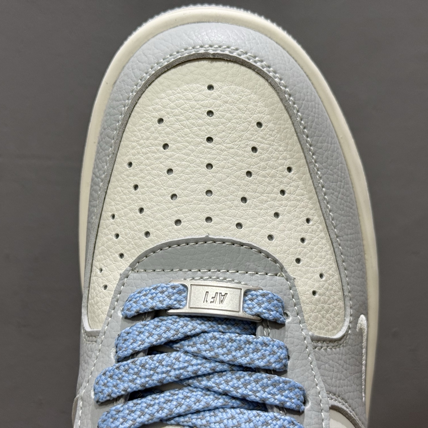 260 Nike Air Force 1'07 Supreme 联名 灰白蓝 XS3464-577