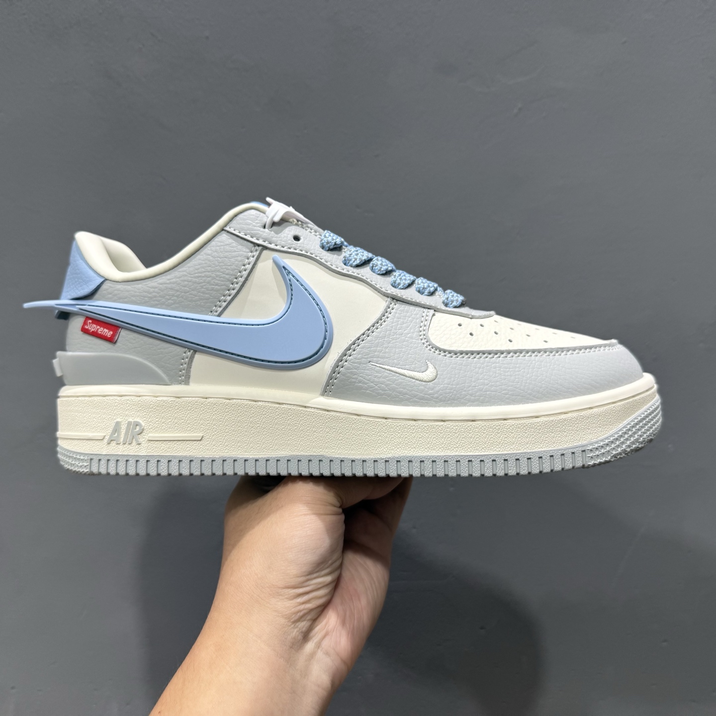 260 Nike Air Force 1'07 Supreme 联名 灰白蓝 XS3464-577