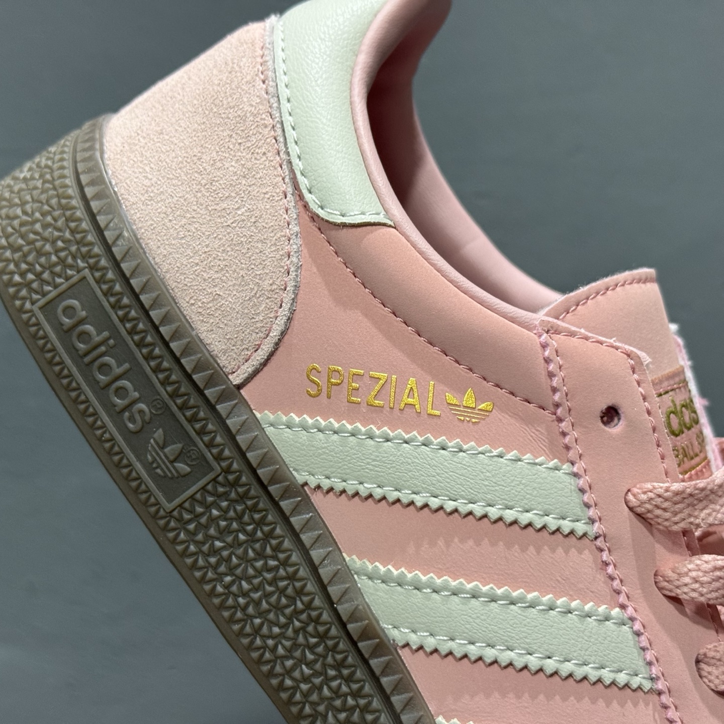 150 Adidas Handball Spezial 复古单品 阿迪达斯经典款复古休闲板鞋 JI2646