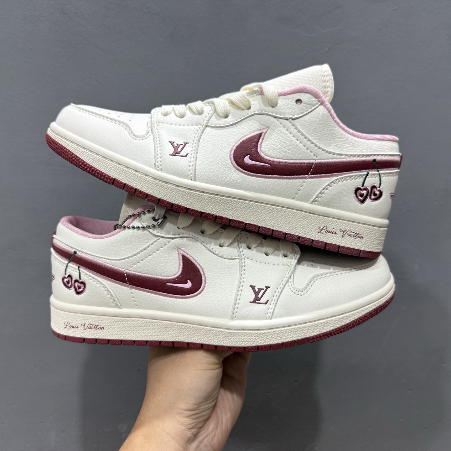 280 Louis Vuitton x Air Jordan 1 情人节限定 樱桃情人节 XX3168-520
