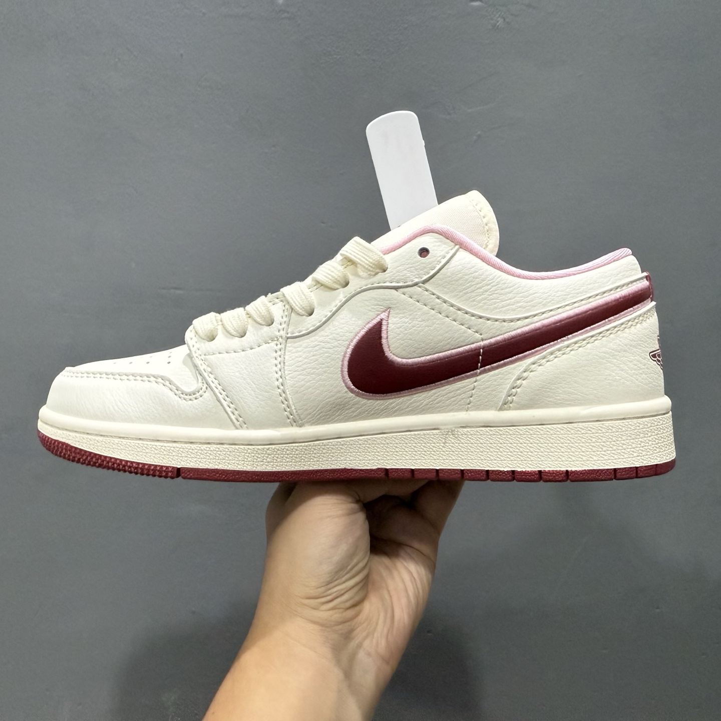 280 Louis Vuitton x Air Jordan 1 情人节限定 樱桃情人节 XX3168-520