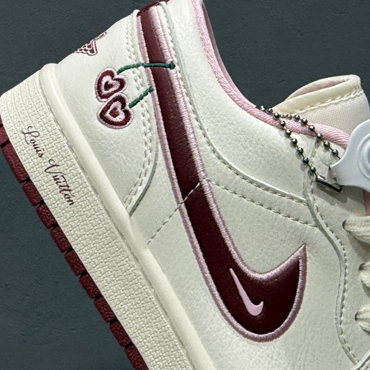 280 Louis Vuitton x Air Jordan 1 情人节限定 樱桃情人节 XX3168-520