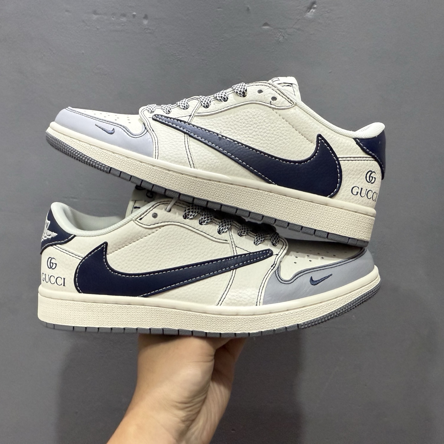 时尚元素x Jordan Air Jordan Low 倒勾 “白灰黑勾古驰联名 XF8698-076