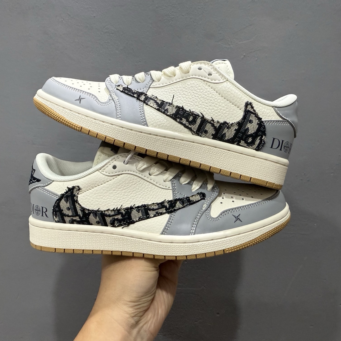 260 时尚元素x Jordan Air Jordan Low 倒勾 “白灰黑勾古驰联名 XF8698-077