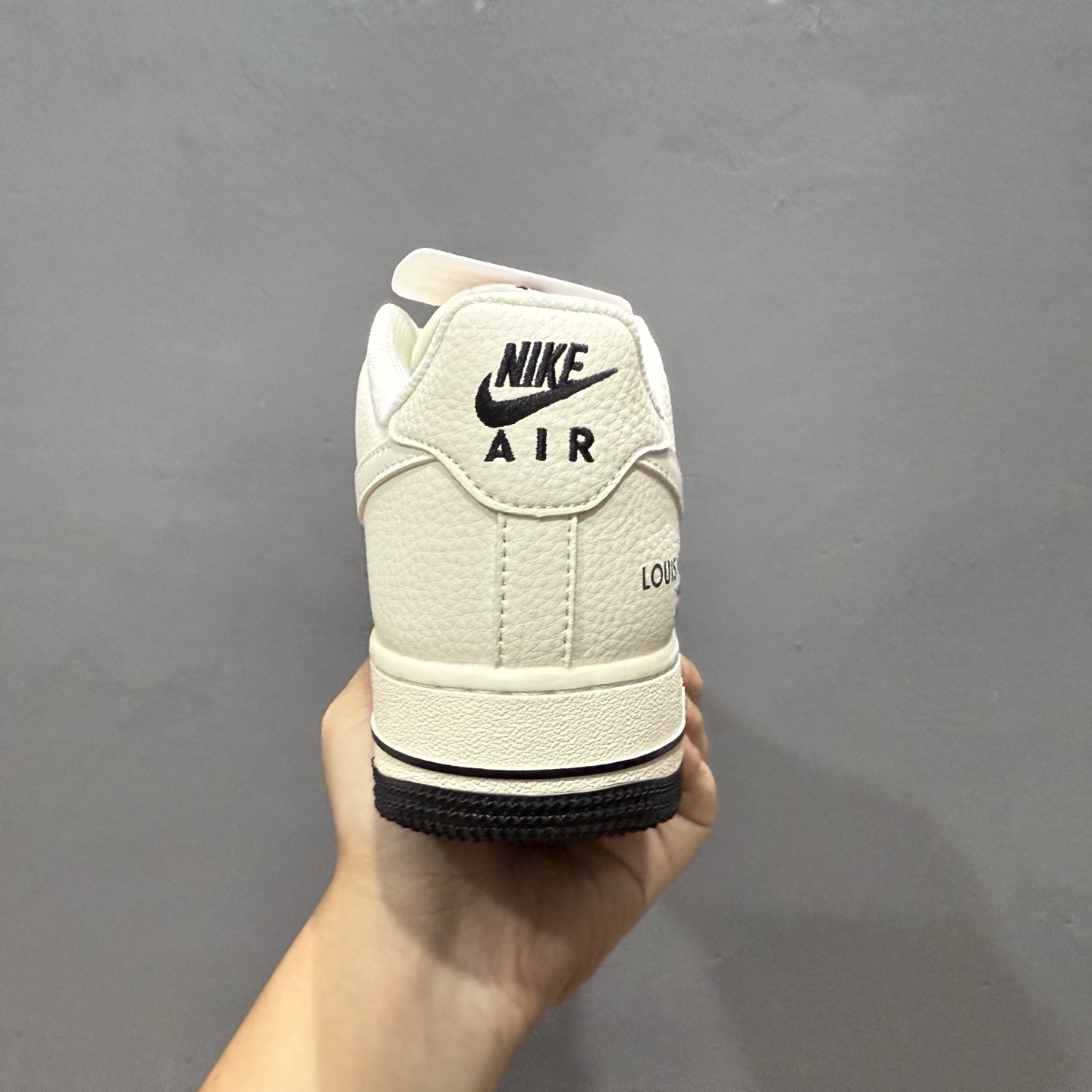 ￥260 Nike Air Force 1'07 Low LV联名 米白黑底 空军一号低帮休闲板鞋 XX3168-139