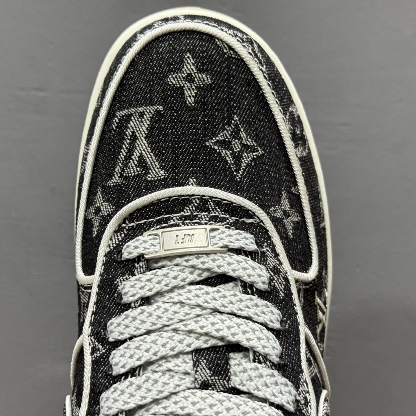 260 Nike Air Force 1 Low 07 x Louis Vuitton 黑白满天星 SC9207-531