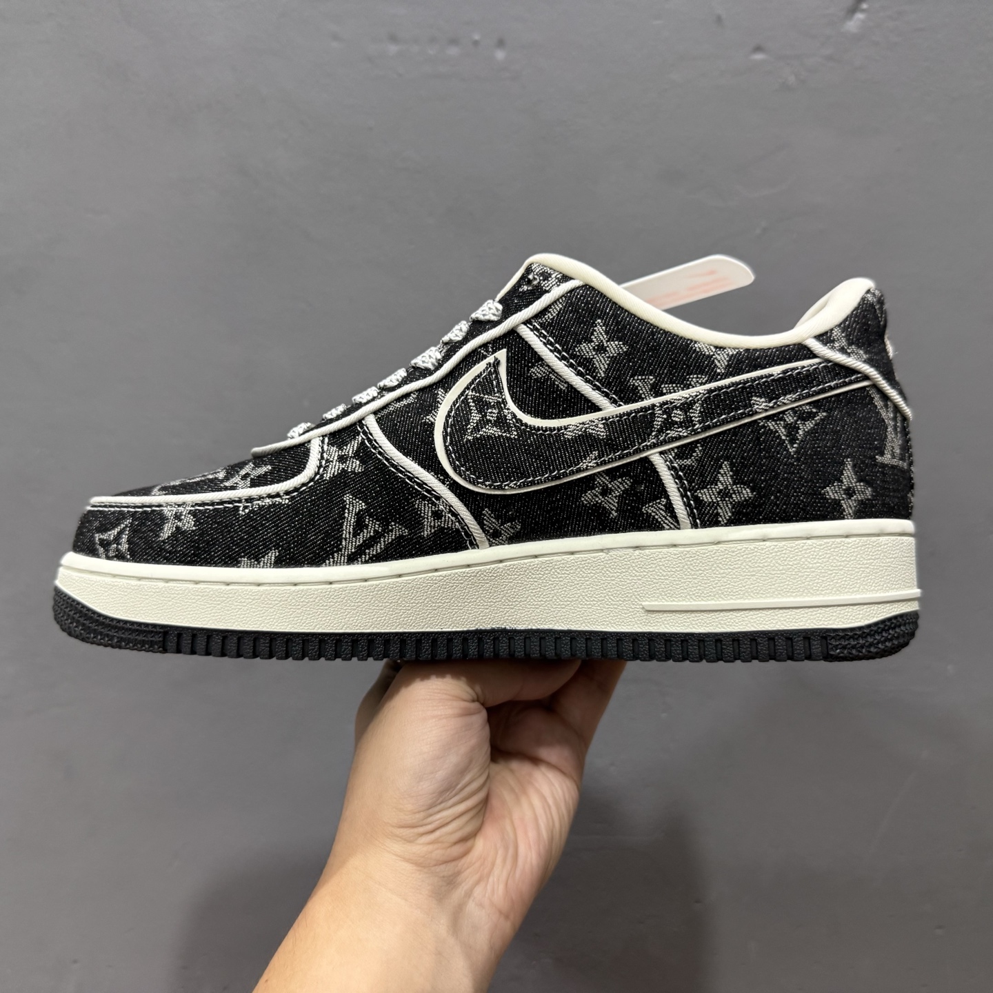 260 Nike Air Force 1 Low 07 x Louis Vuitton 黑白满天星 SC9207-531