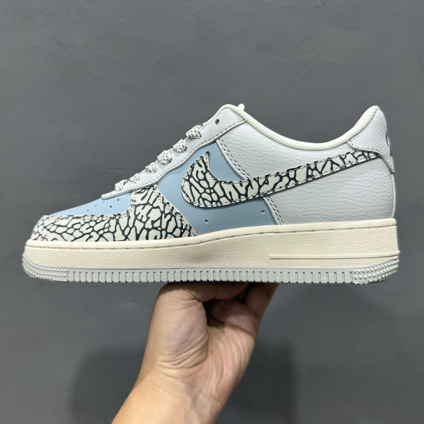 ￥260 Nike Air Force 1'07 Low LV联名 灰蓝石纹 空军一号低帮休闲板鞋 ZH2598-307