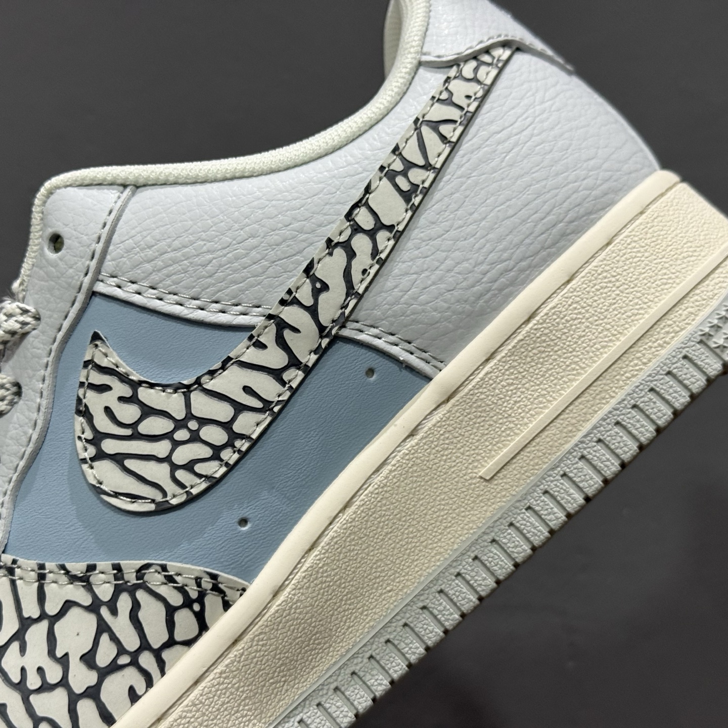 ￥260 Nike Air Force 1'07 Low LV联名 灰蓝石纹 空军一号低帮休闲板鞋 ZH2598-307
