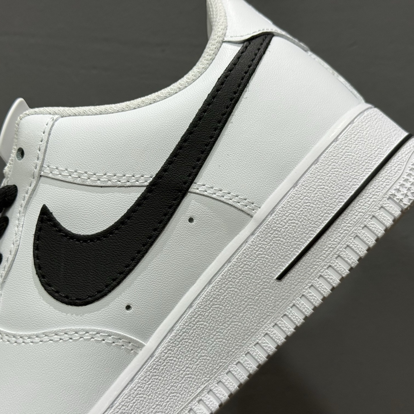 ￥260 Nike Air Force 1'07 Low 白黑麻绳 空军一号低帮休闲板鞋 ZH0316-072