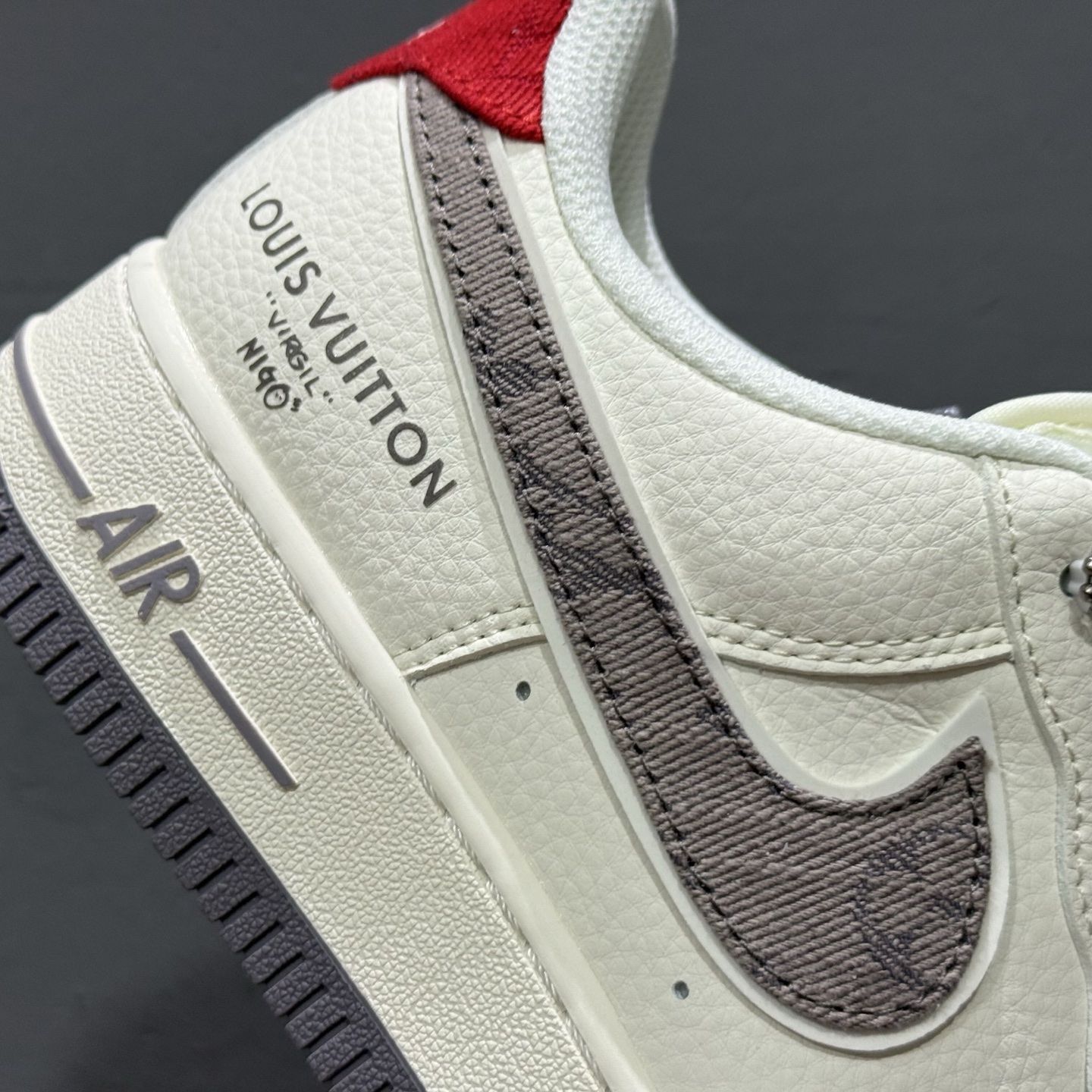 ￥260 Nike Air Force 1'07 Low LV联名 灰牛仔勾 空军一号低帮休闲板鞋 XX3168-136
