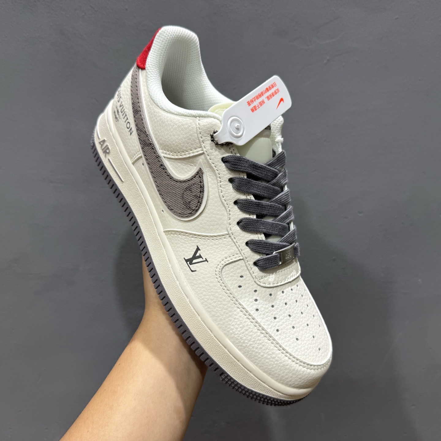 ￥260 Nike Air Force 1'07 Low LV联名 灰牛仔勾 空军一号低帮休闲板鞋 XX3168-136