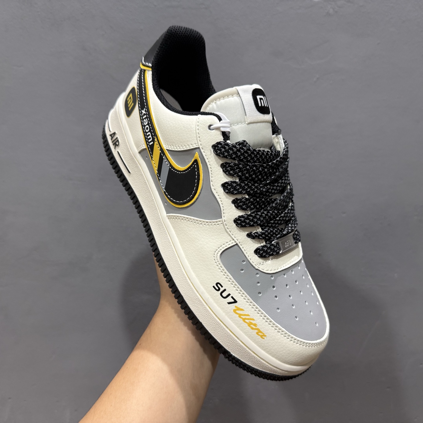 180 Nike Air Force 1 空军一号小米SU7 “DIY高端定制” 低帮休闲运动板鞋 XX3168-165
