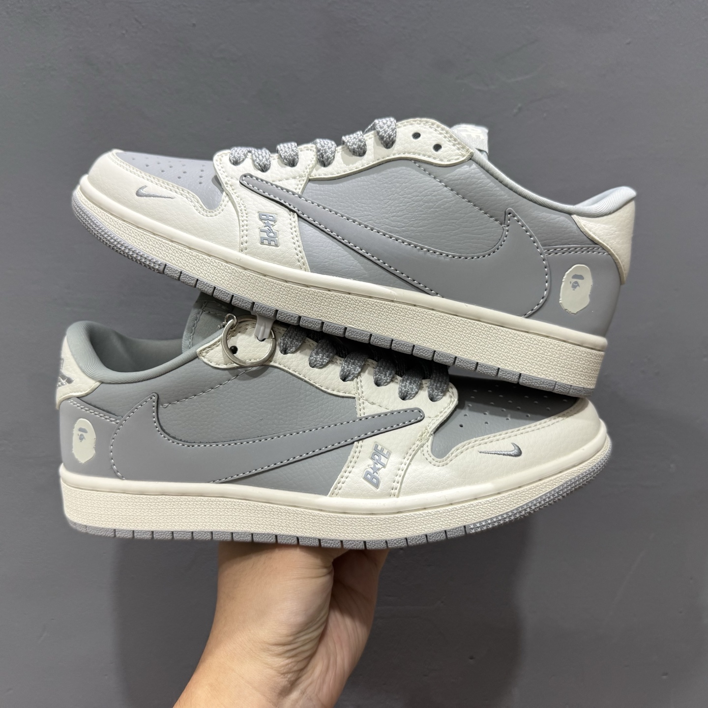 220 独家实拍Travis Scott x Fragment Design x Air Jordan 1 Low OG SP AJ1 乔1 Bape联名-月影灰 低帮文化休闲板鞋 BB6511-625