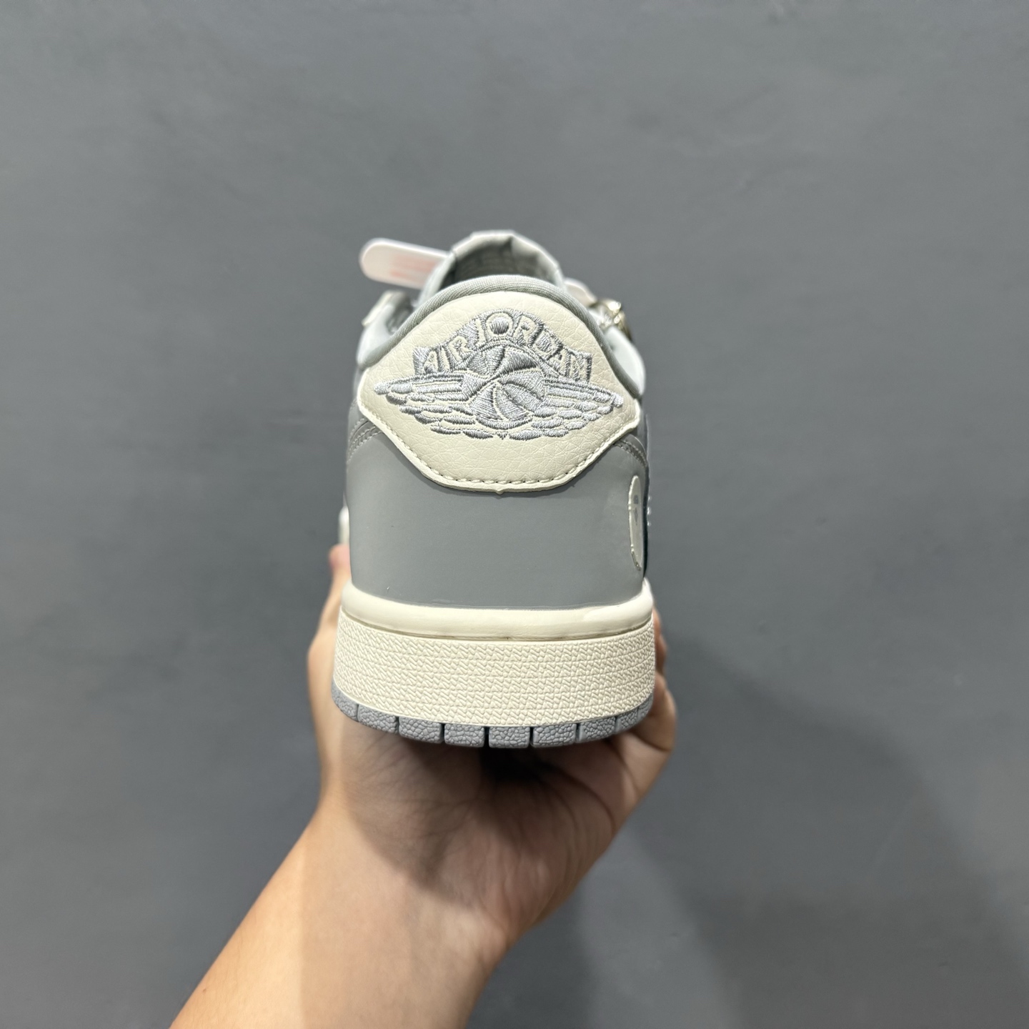 220 独家实拍Travis Scott x Fragment Design x Air Jordan 1 Low OG SP AJ1 乔1 Bape联名-月影灰 低帮文化休闲板鞋 BB6511-625