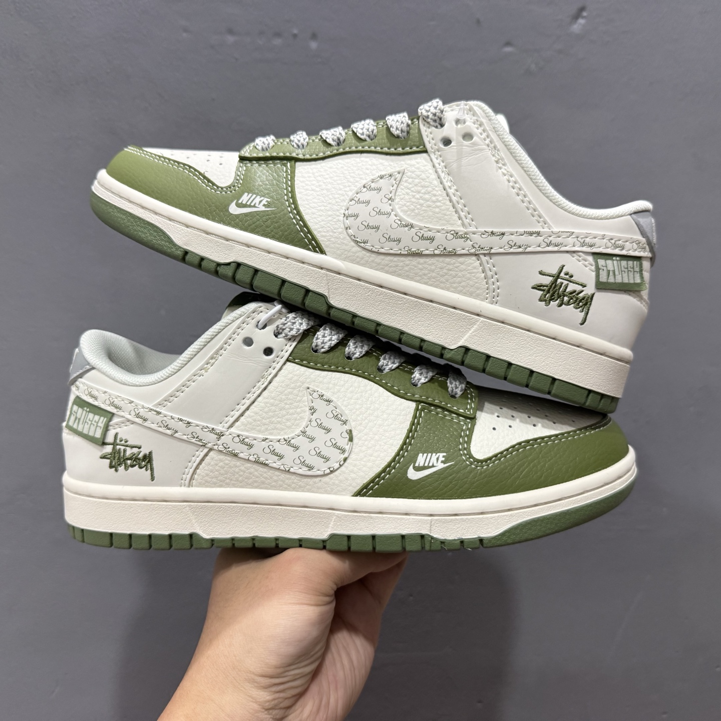 280 Stussy x Nike Dunk Low 军绿英文勾 XS6089-592