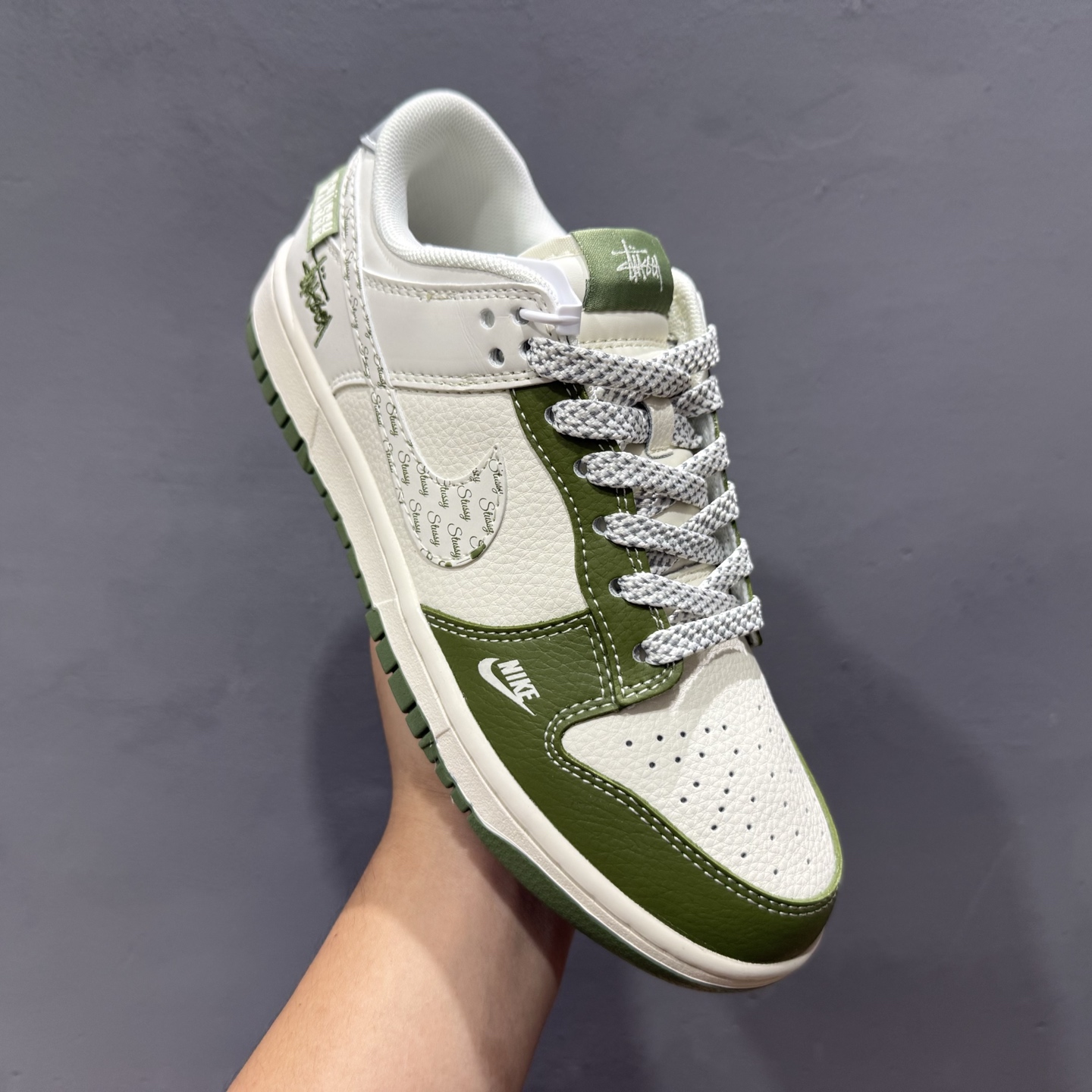 280 Stussy x Nike Dunk Low 军绿英文勾 XS6089-592