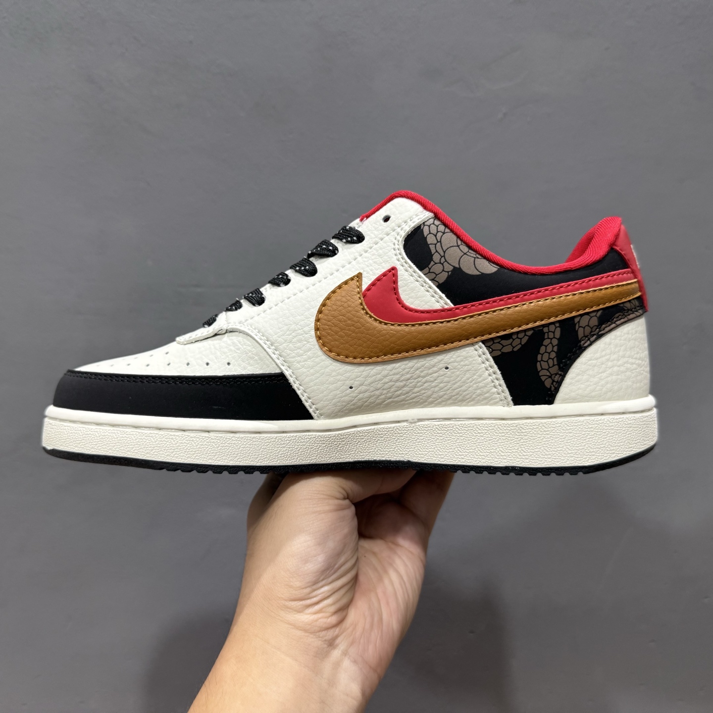 180 独家实拍Nike Court Vision Low 蛇年限定休闲运动板鞋 FD5188-128