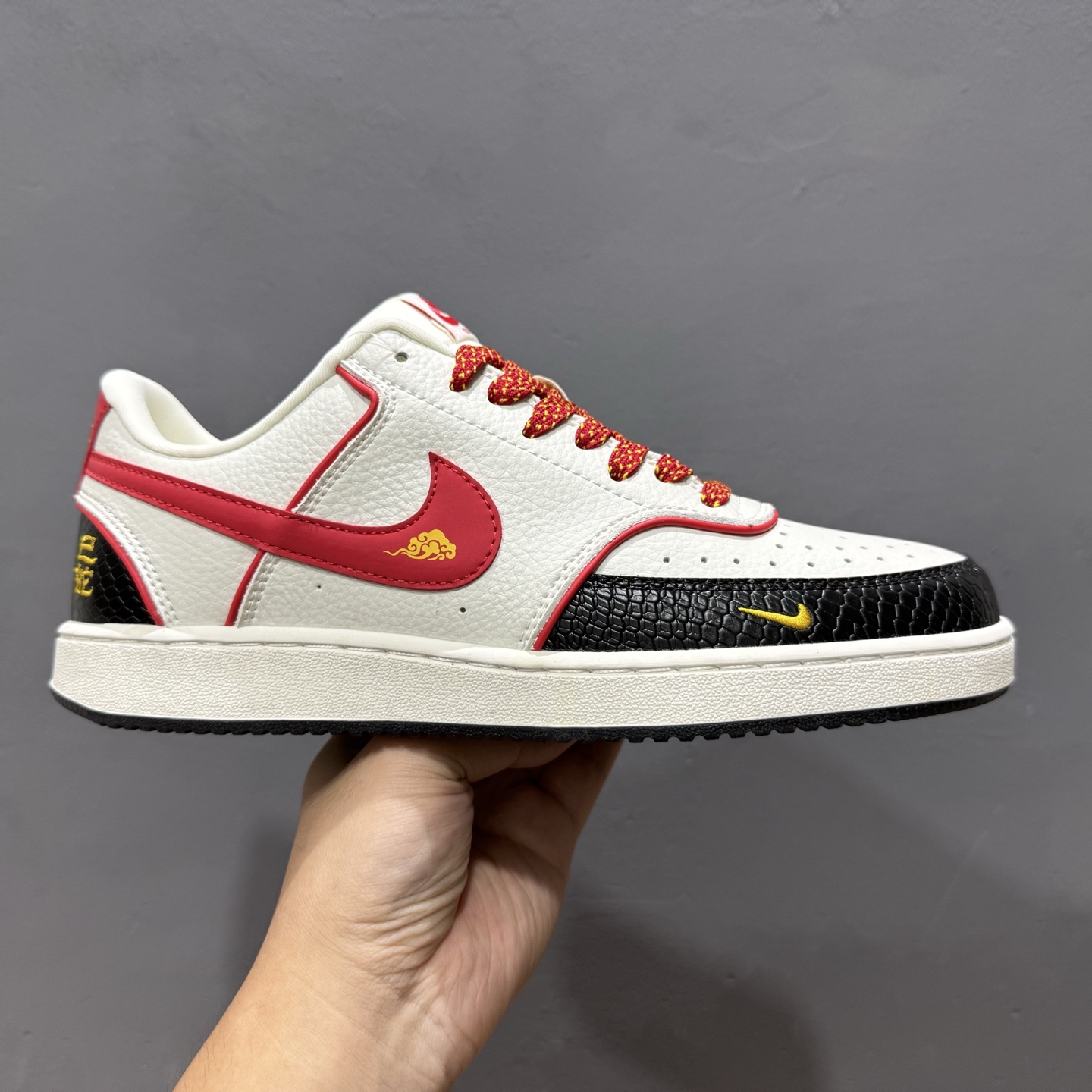 180 独家实拍Nike Court Vision Low 蛇年限定休闲运动板鞋 FD5188-130