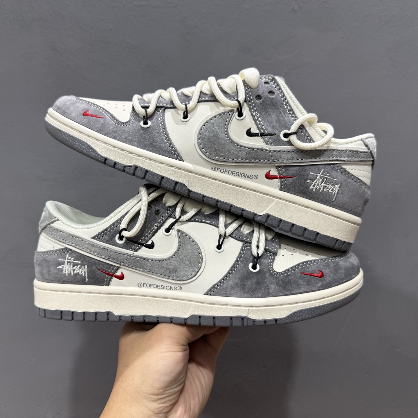 300 独家实拍Nike SB Dunk Low 斯图西联名 绑带猪八灰白灰勾 周年高端定制 低帮休闲板鞋 YX5066-328