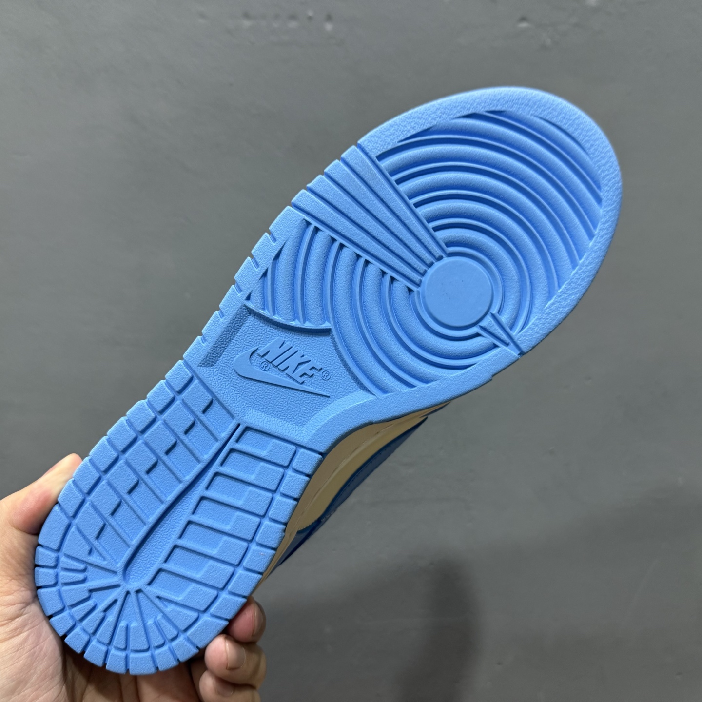180 Nike SB Dunk Low 北卡蓝 DV0833-113