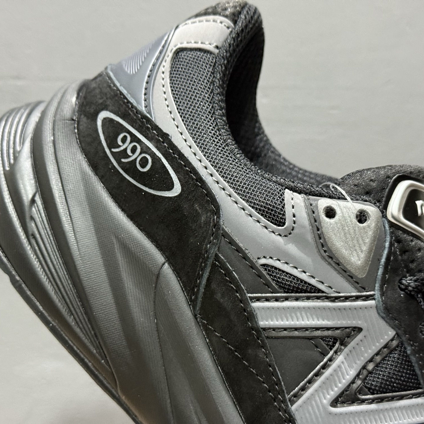240 K New Balance NB990 V6 新百伦经典复古美产休闲跑步鞋 U990BB6