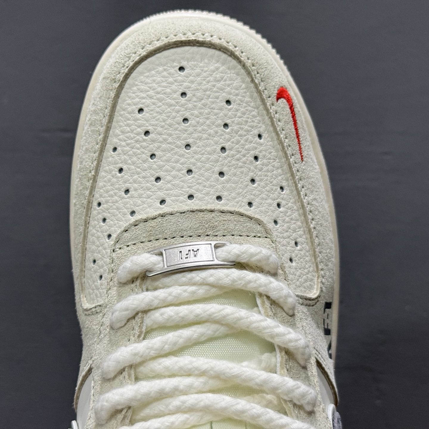 260 独家实拍Nike Air Force 1‘07 Low 北面联名 双拼灰 空军一号低帮休闲板鞋 YX5066-311