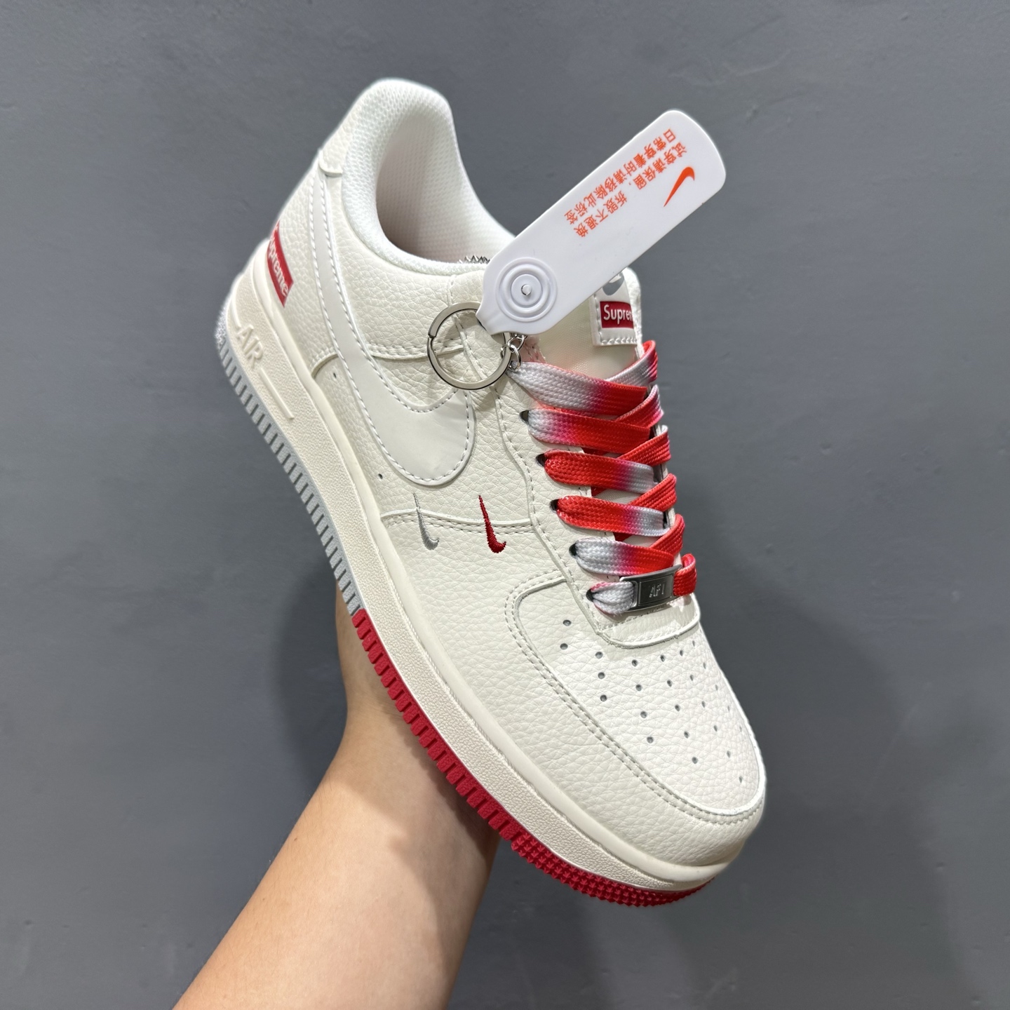 260 独家实拍Nike Air Force 1‘07 Low Supreme联名 双拼红灰 空军一号低帮休闲板鞋 XX3168-157